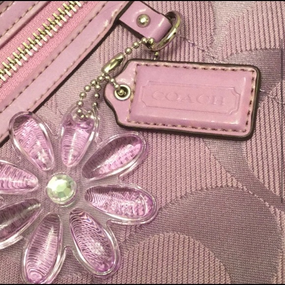 Signature Kyra Daisy Lilac Coach Backpack - Picture 3 of 5